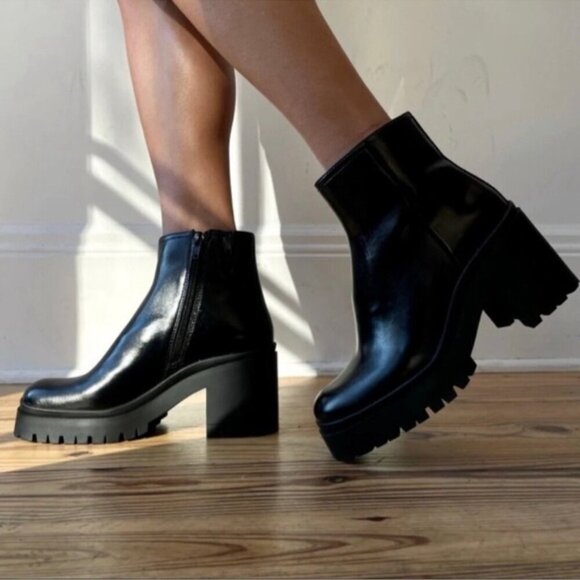 Jeffrey Campbell Women's Tracker Block-Heel Platform Booties Size 9.5 Leather - Picture 2 of 13